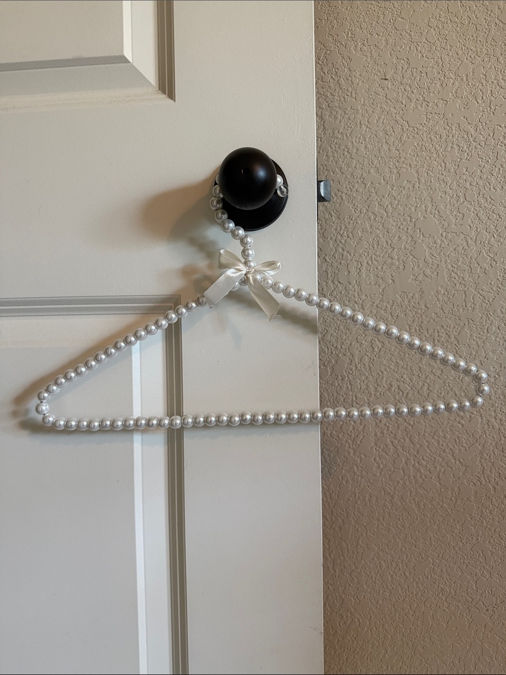 Pearl Beaded Decorative Hanger - White